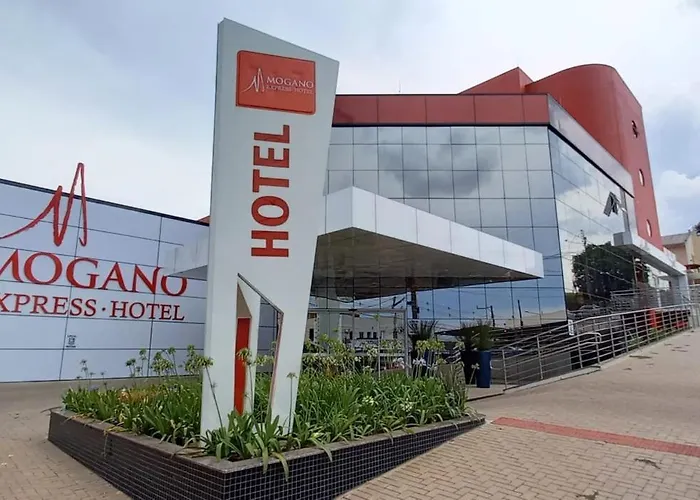Mogano Express Hotel - PET FRIENDLY e ELETROPOSTO